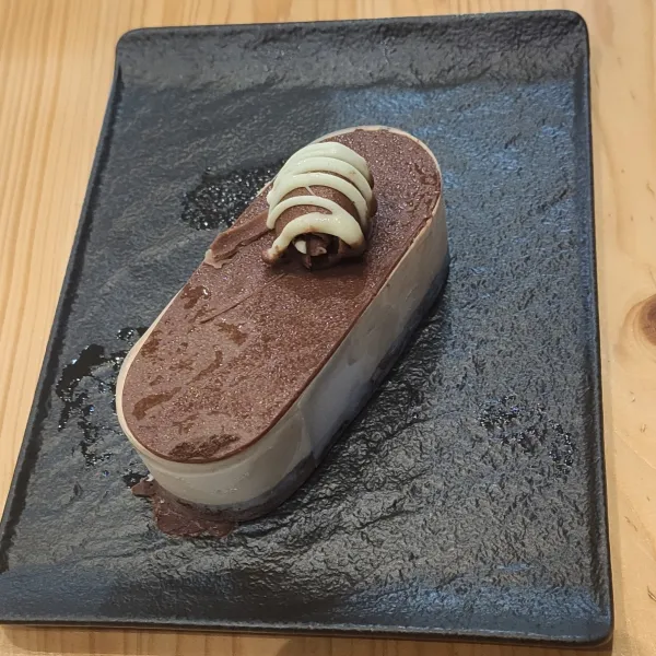 KINDER TSUBOMI